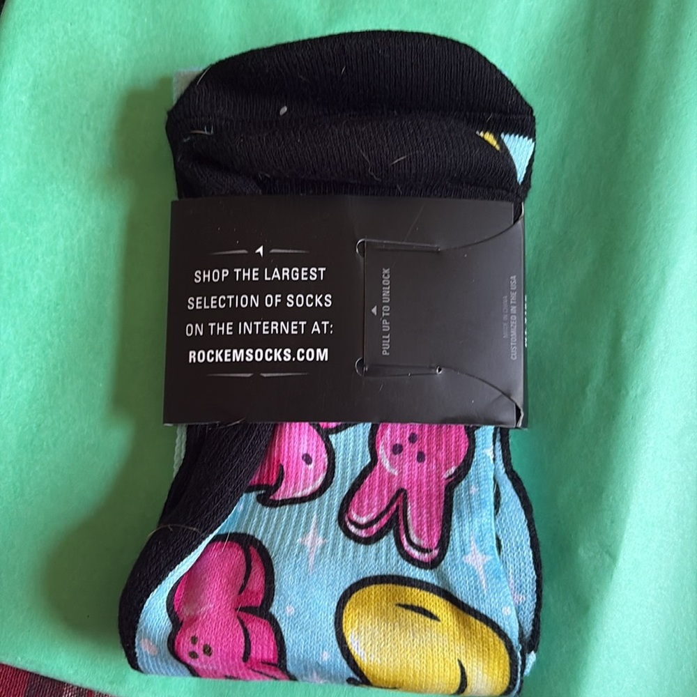 NWT ROCK EM EASTER SOCKS - Picture 2 of 3